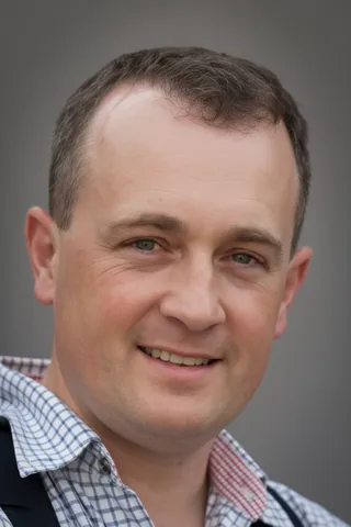 Photo of Dr Christopher Scarff